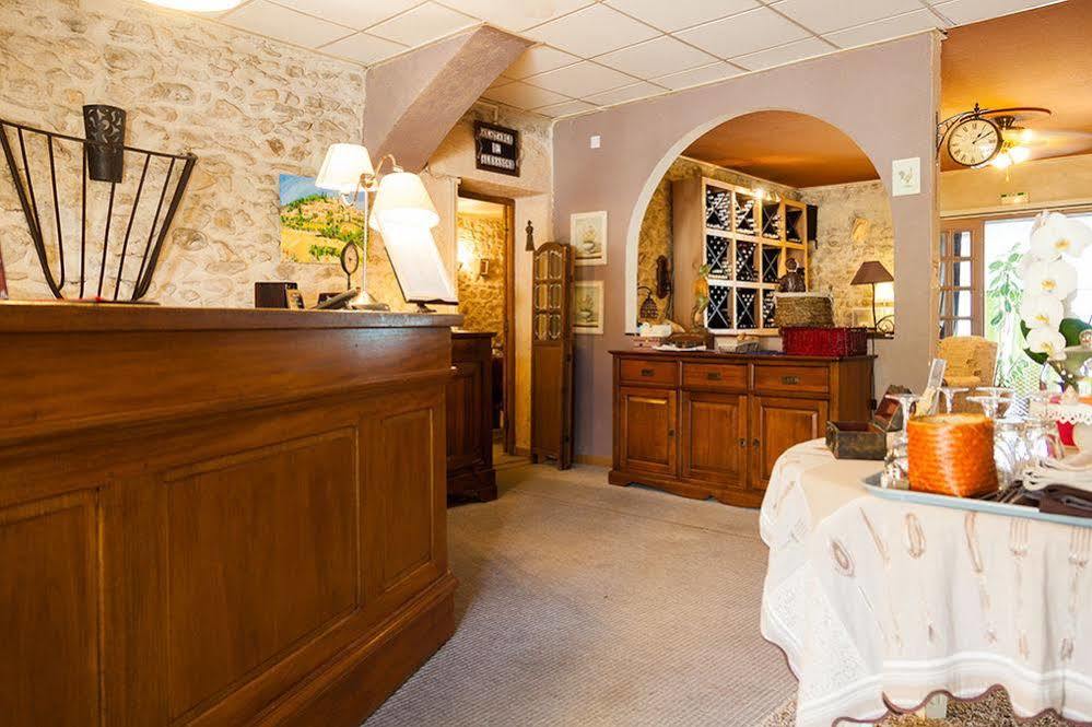 Logis Le Relais Sarrasin Hotel Vezenobres Exterior photo